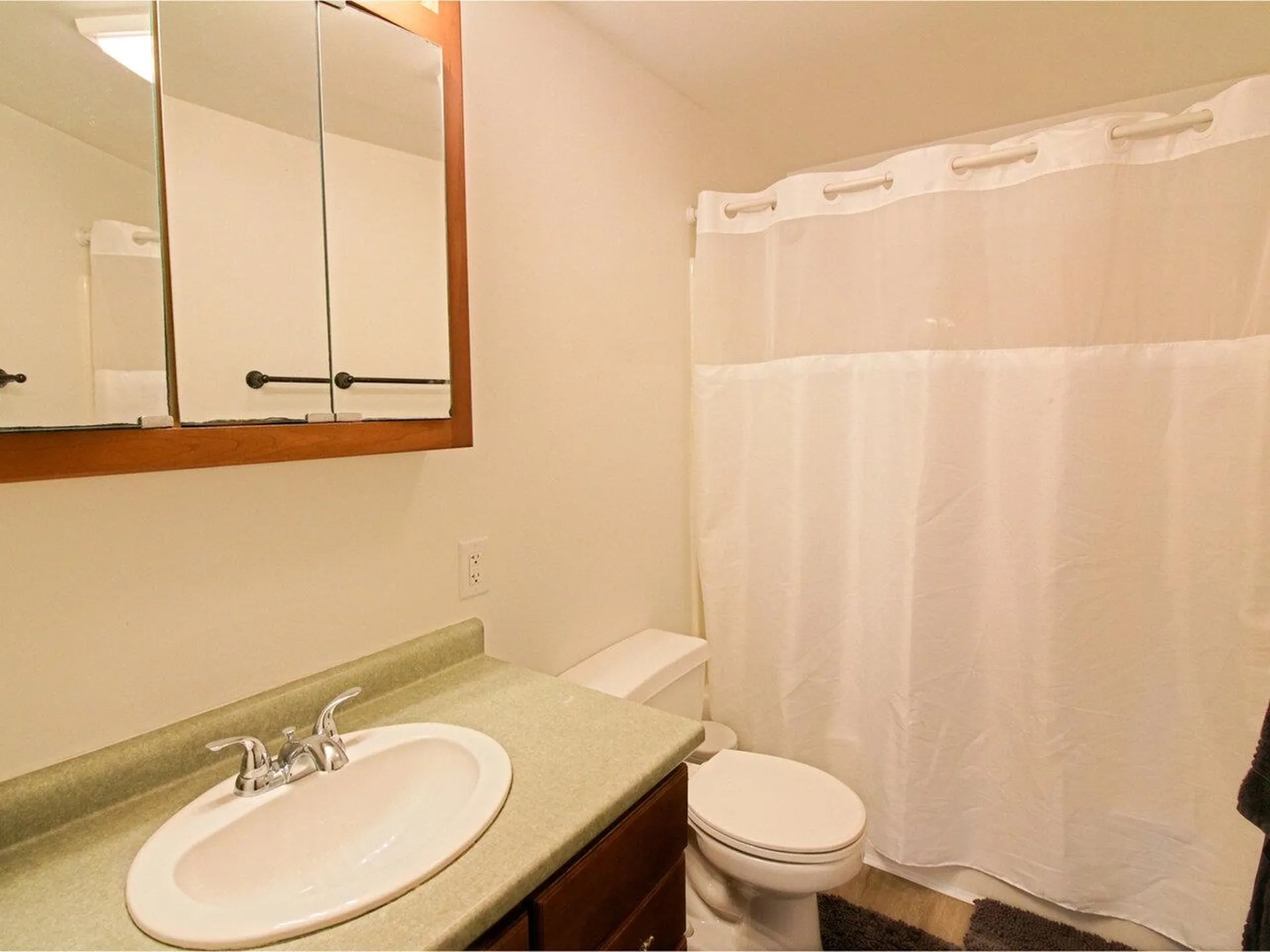 385 Broadlake Road Colchester VT 05446