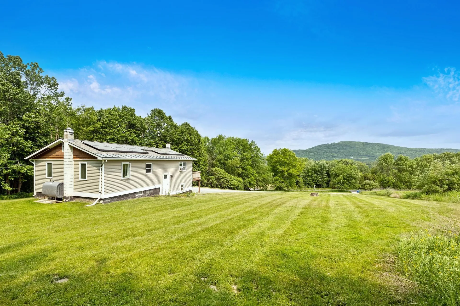 248 Route 7 North Milton VT 05468