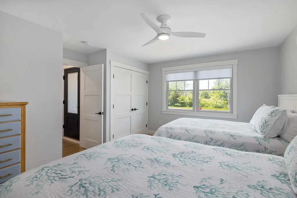 1080 Ocean Boulevard Hampton NH 03842