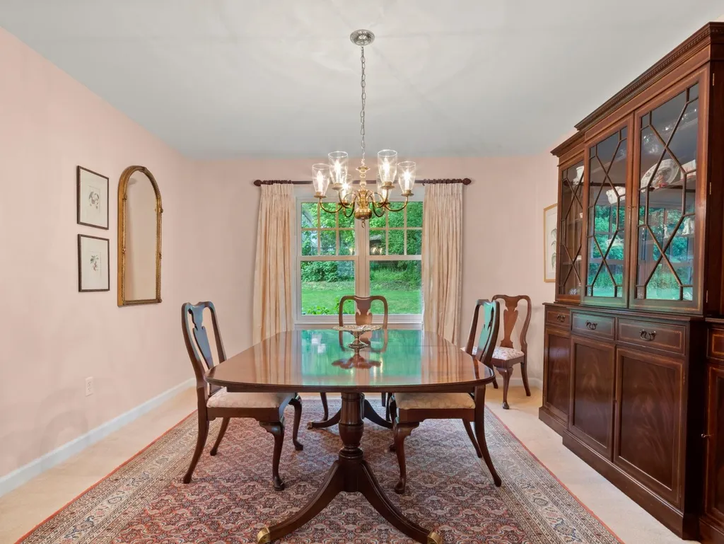 251 Summit Circle Shelburne VT 05482