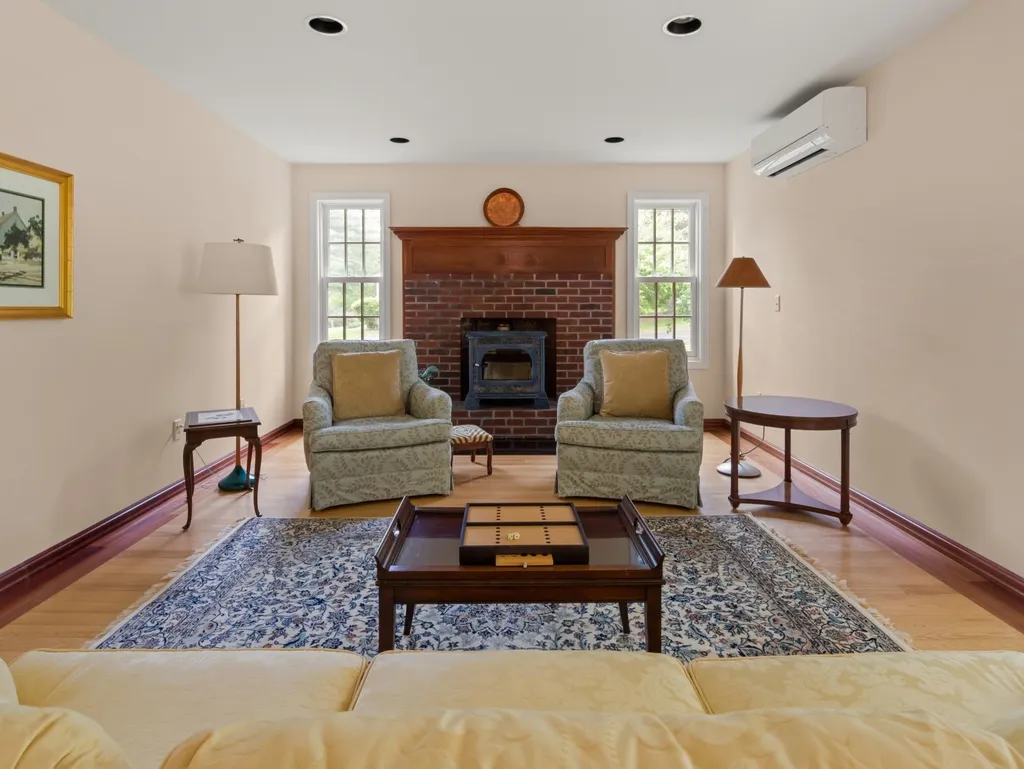 251 Summit Circle Shelburne VT 05482