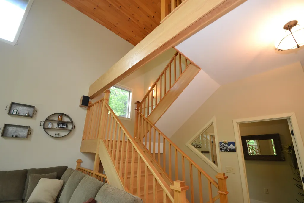 258 Upper Village Road Warren VT 05674
