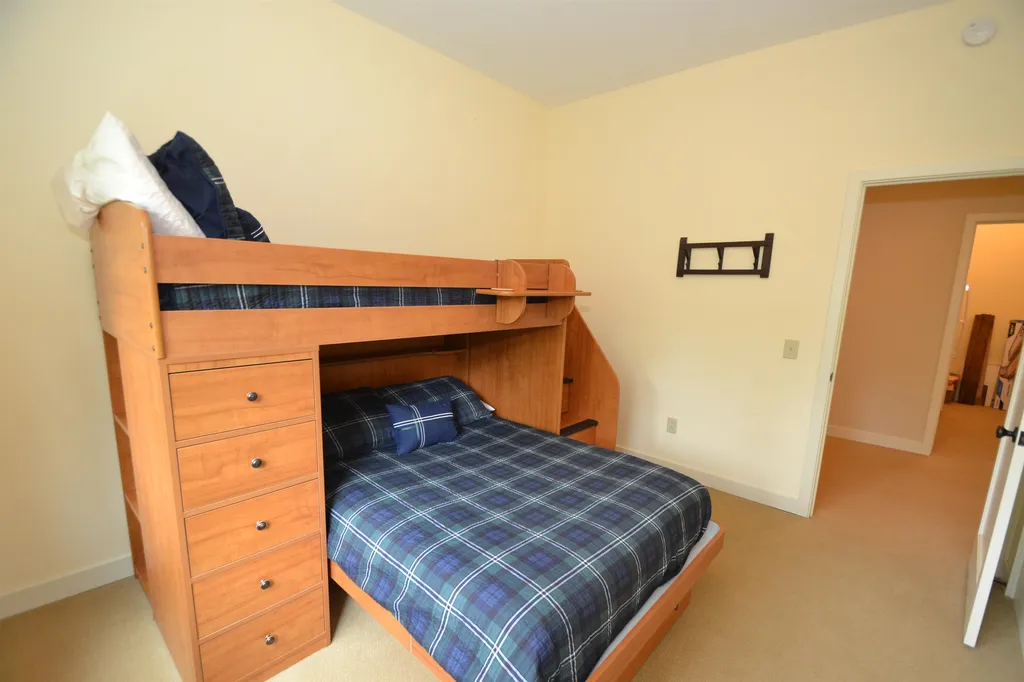 258 Upper Village Road Warren VT 05674