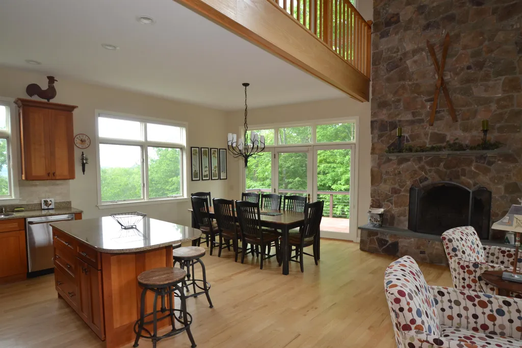 258 Upper Village Road Warren VT 05674