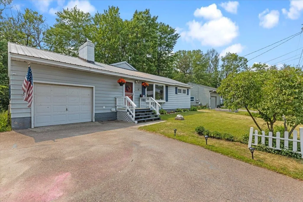 3 Duval Street South Burlington VT 05403