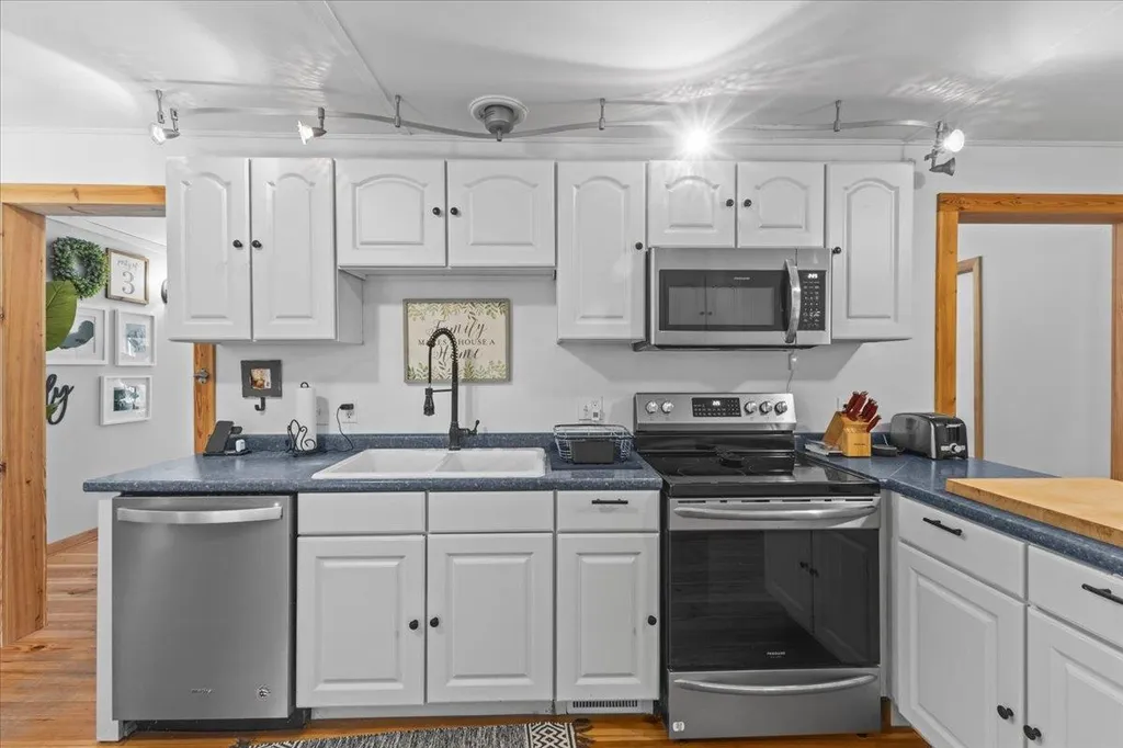 3 Duval Street South Burlington VT 05403