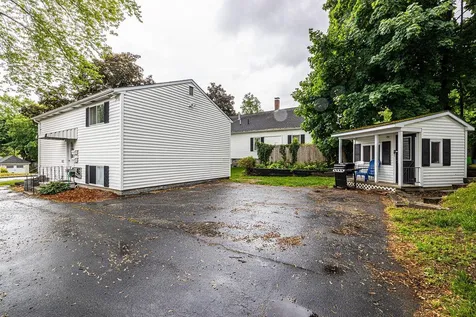 128 Sunnyside Street Manchester NH 03103