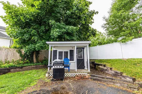 128 Sunnyside Street Manchester NH 03103