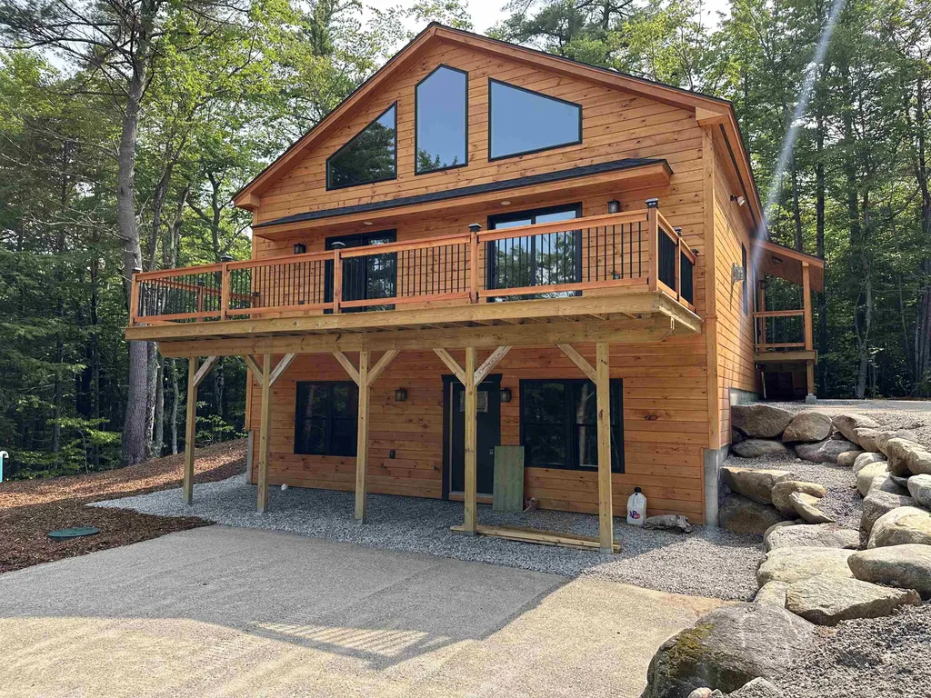 75 Landsdown Lane Conway NH 03818