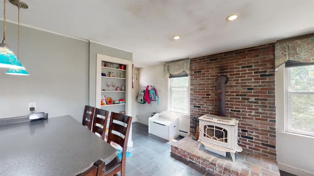 171 Village Street Concord NH 03303