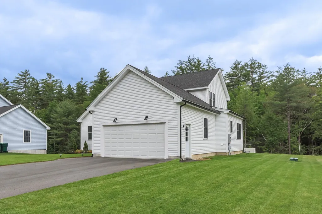 7 Dorothy Drive Amherst NH 03031