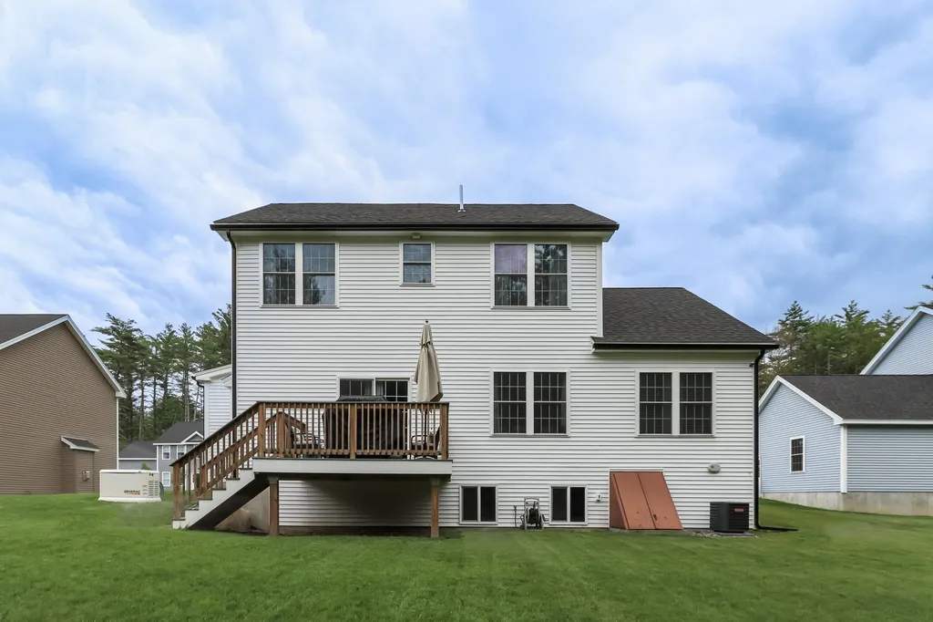 7 Dorothy Drive Amherst NH 03031