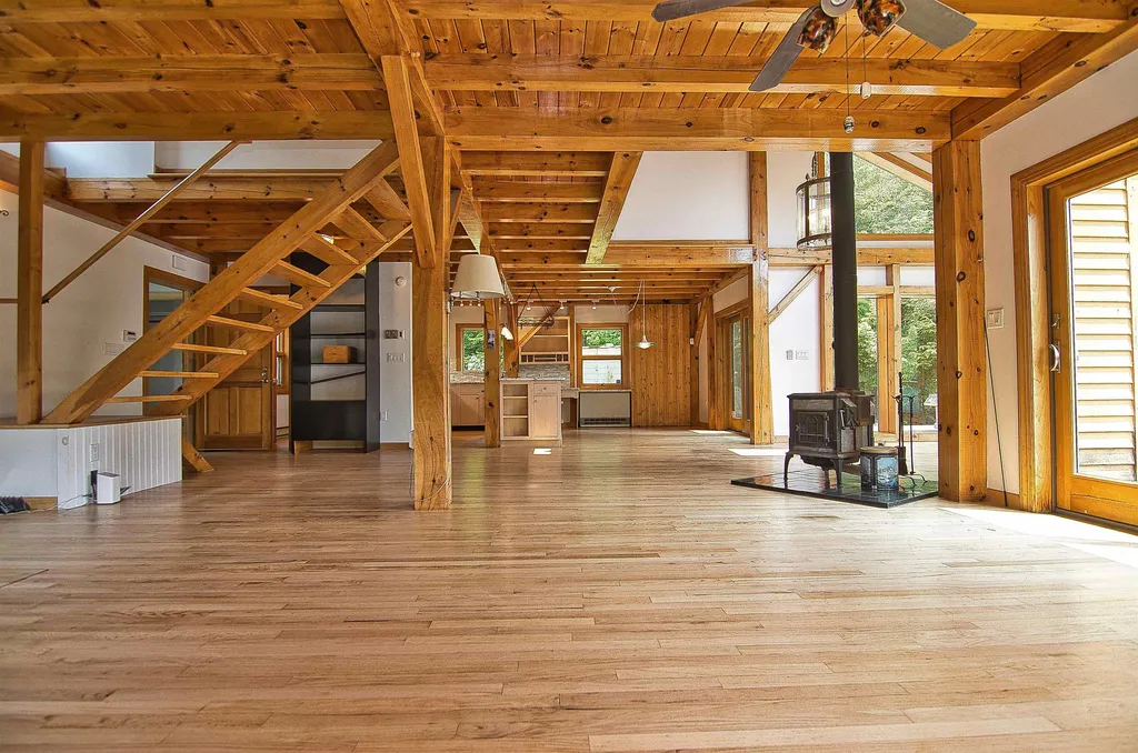 9 Cove Road Canaan NH 03741
