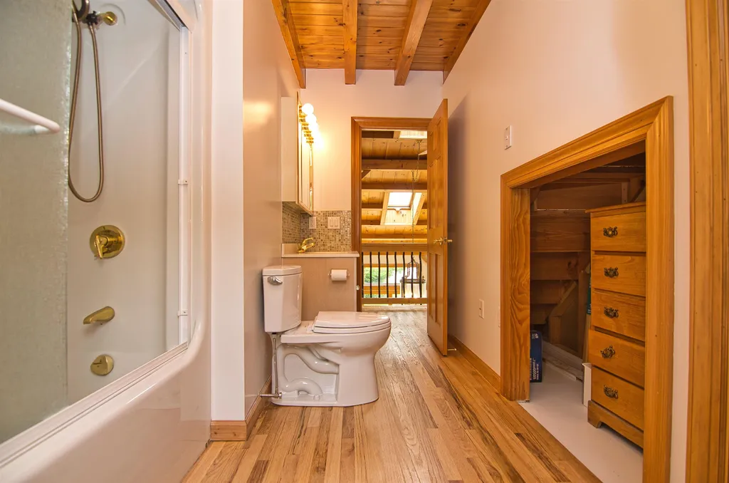 9 Cove Road Canaan NH 03741
