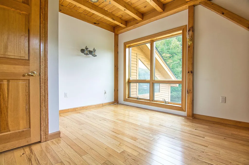 9 Cove Road Canaan NH 03741