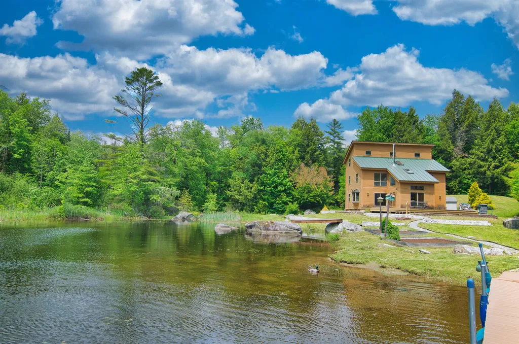 9 Cove Road Canaan NH 03741