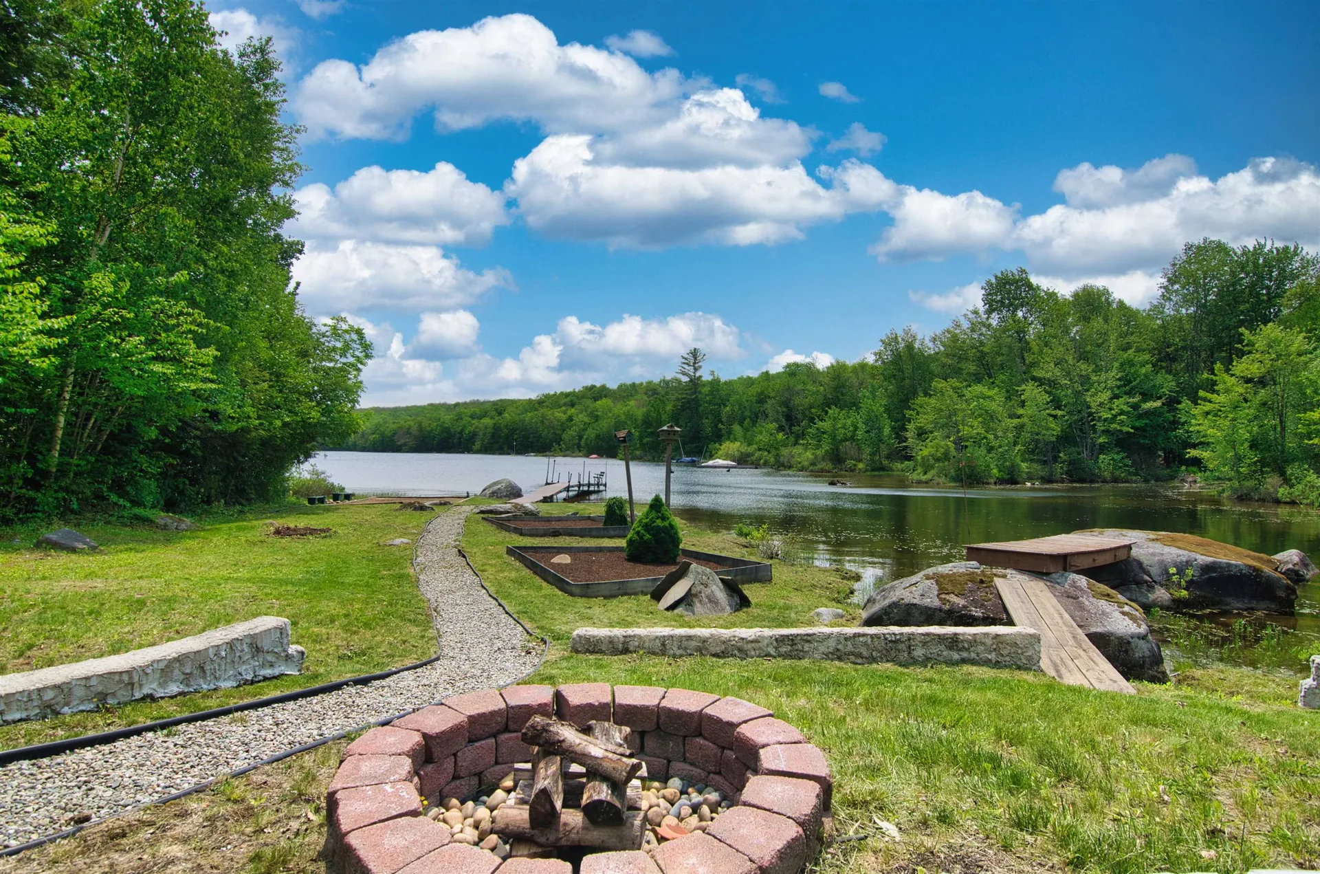 9 Cove Road Canaan NH 03741