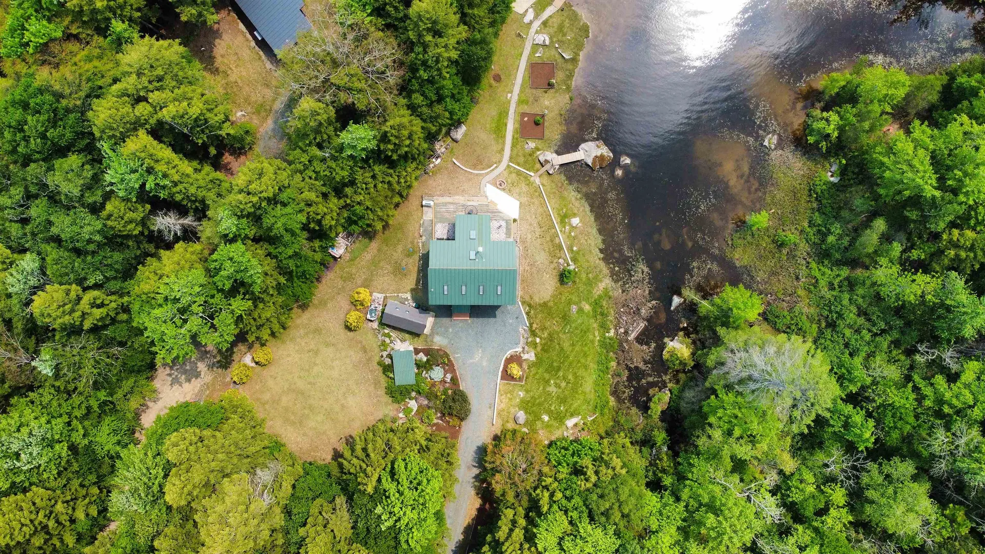9 Cove Road Canaan NH 03741