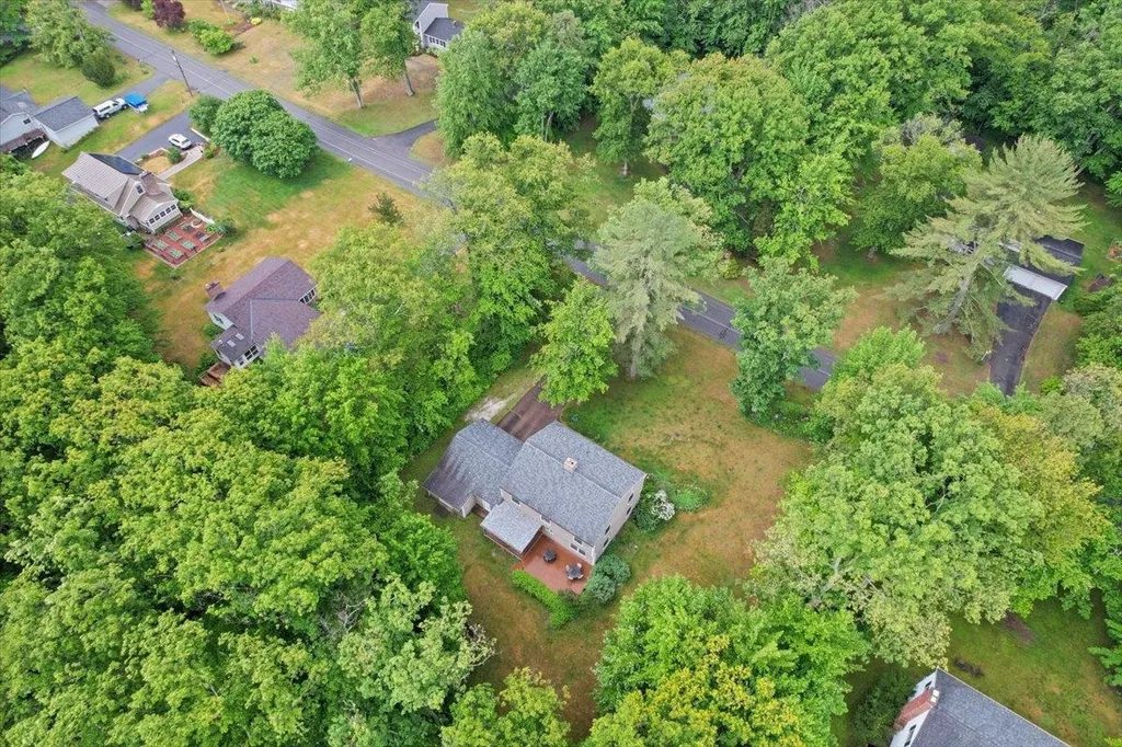 14 Forest Road Essex VT 05452