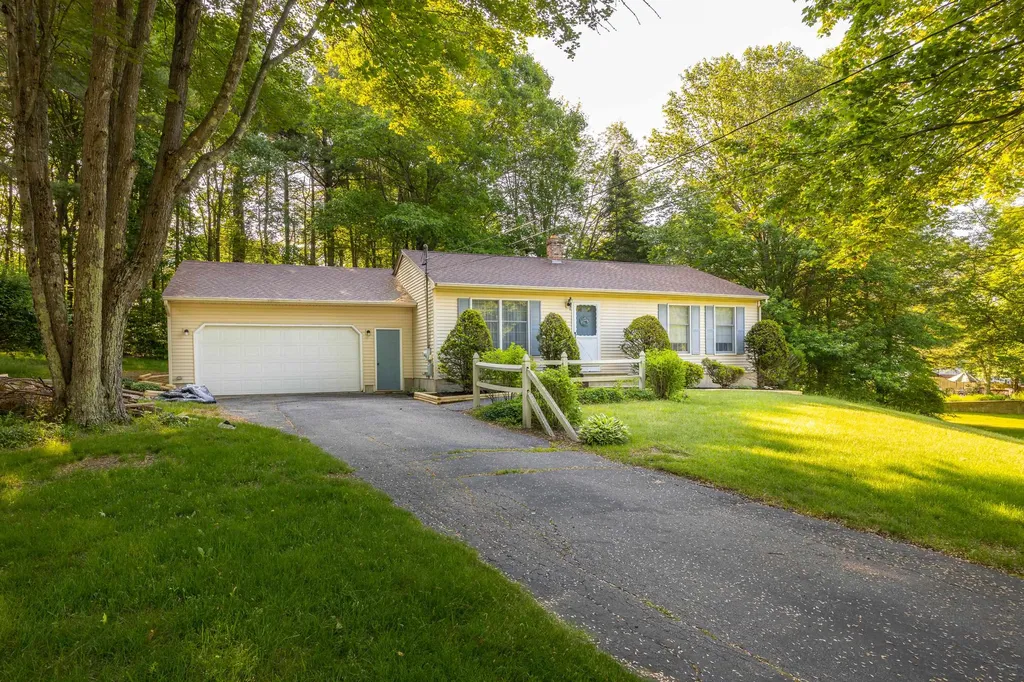 35 Springtree Lane South Berwick ME 03908