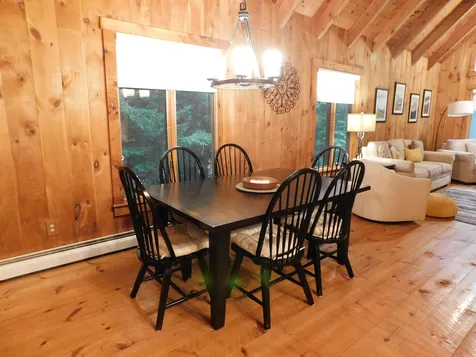 19 Arctic Circle Wilmington VT 05363