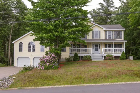 102 Heather Hill Lane Goffstown NH 03045