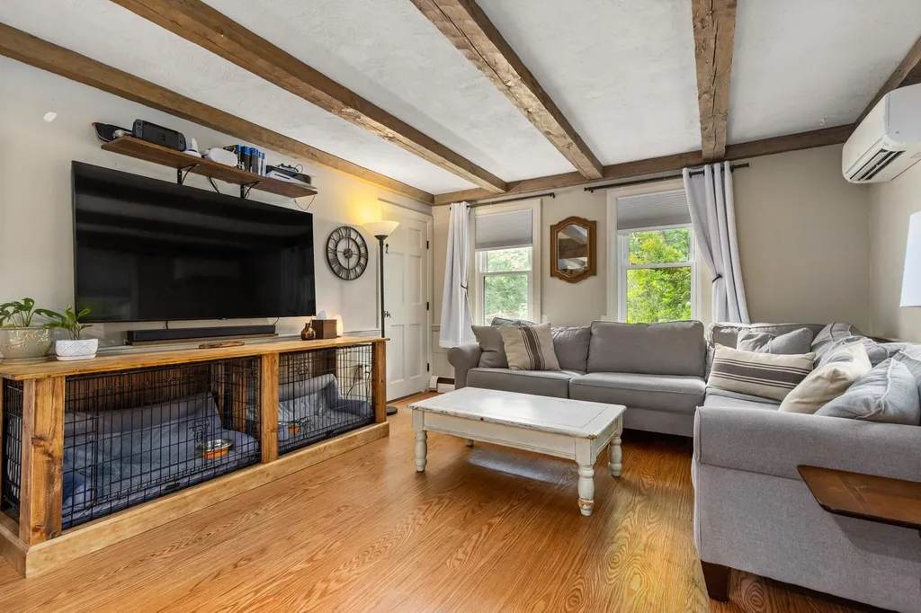 13 Riverwood Road Kingston NH 03848