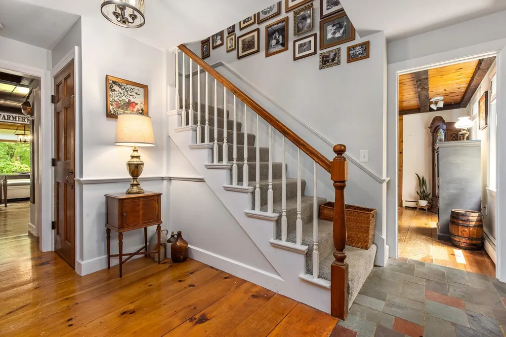13 Riverwood Road Kingston NH 03848