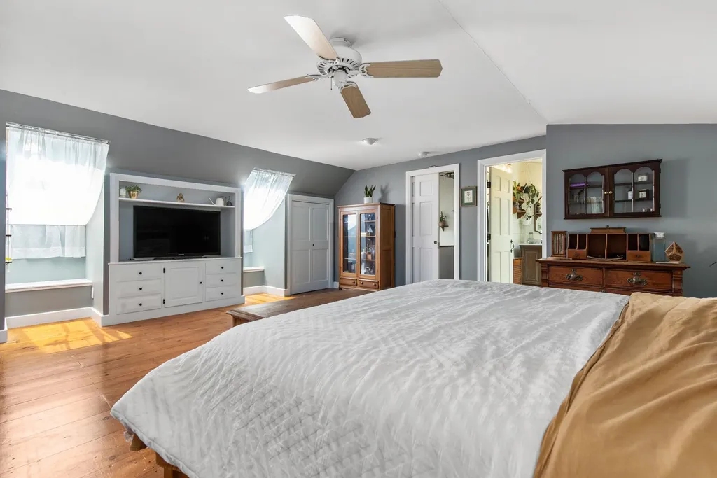 13 Riverwood Road Kingston NH 03848