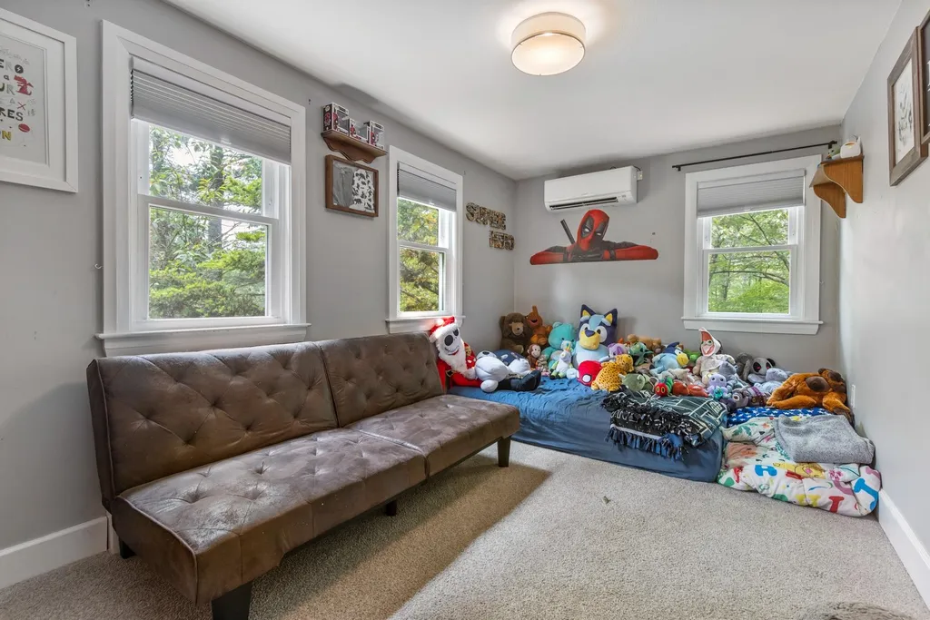13 Riverwood Road Kingston NH 03848