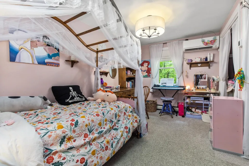 13 Riverwood Road Kingston NH 03848