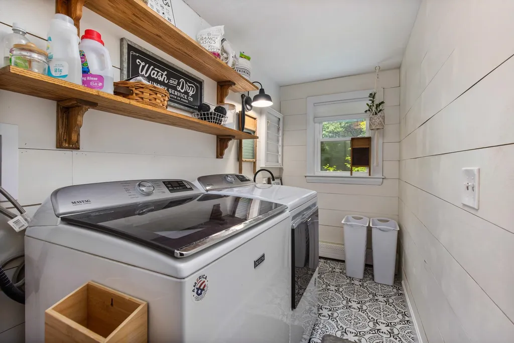13 Riverwood Road Kingston NH 03848