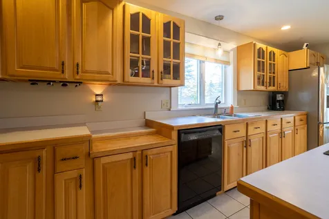 21 Old Ferry Lane Kittery ME 03904