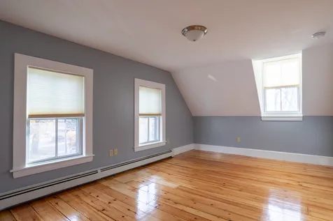 21 Old Ferry Lane Kittery ME 03904