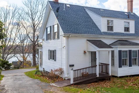 21 Old Ferry Lane Kittery ME 03904