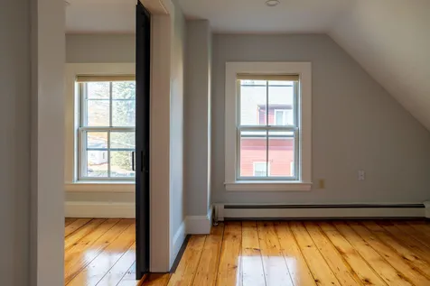 21 Old Ferry Lane Kittery ME 03904