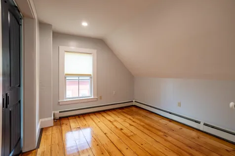 21 Old Ferry Lane Kittery ME 03904