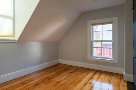 21 Old Ferry Lane Kittery ME 03904