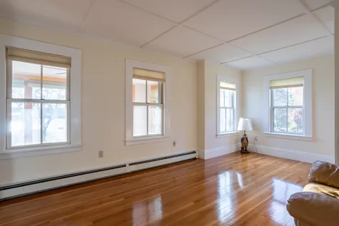 21 Old Ferry Lane Kittery ME 03904