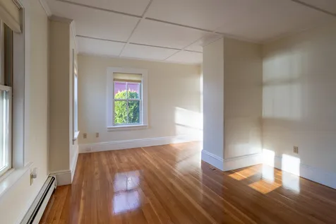 21 Old Ferry Lane Kittery ME 03904