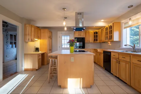21 Old Ferry Lane Kittery ME 03904