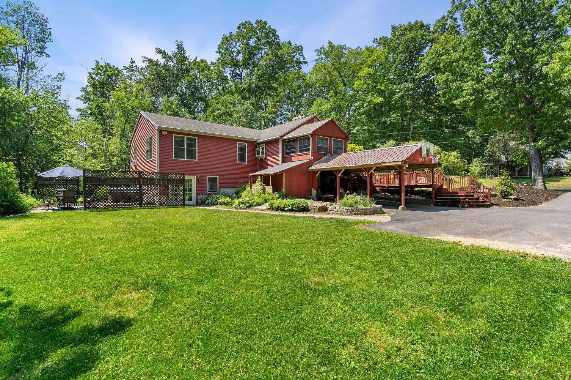 21 Holbrook Road Bedford NH 03110