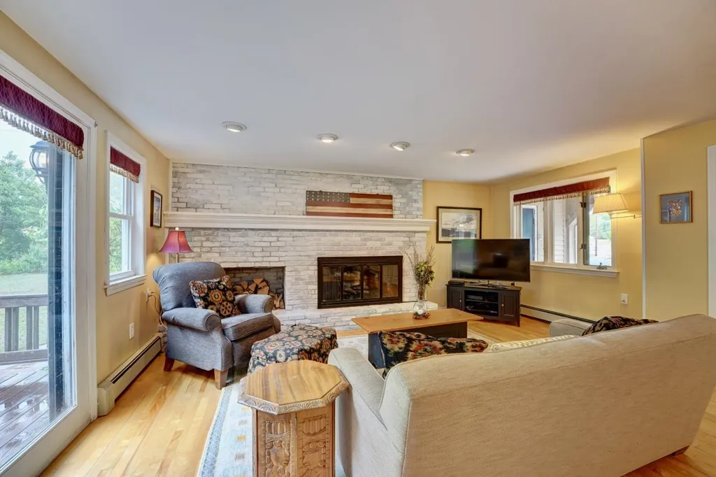 31 Dow Lane Rye NH 03870