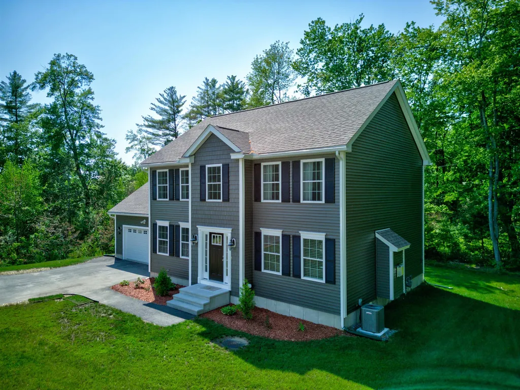 10 Rapids Lane Manchester NH 03109