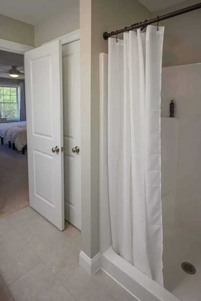 10 Rapids Lane Manchester NH 03109
