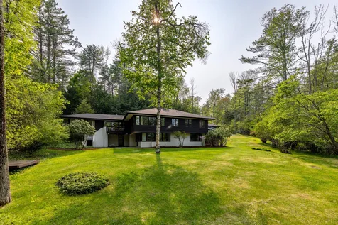 24 Penny Lane Norwich VT 05055