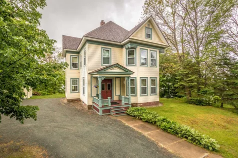 73 Bunker Hill Street Lancaster NH 03584