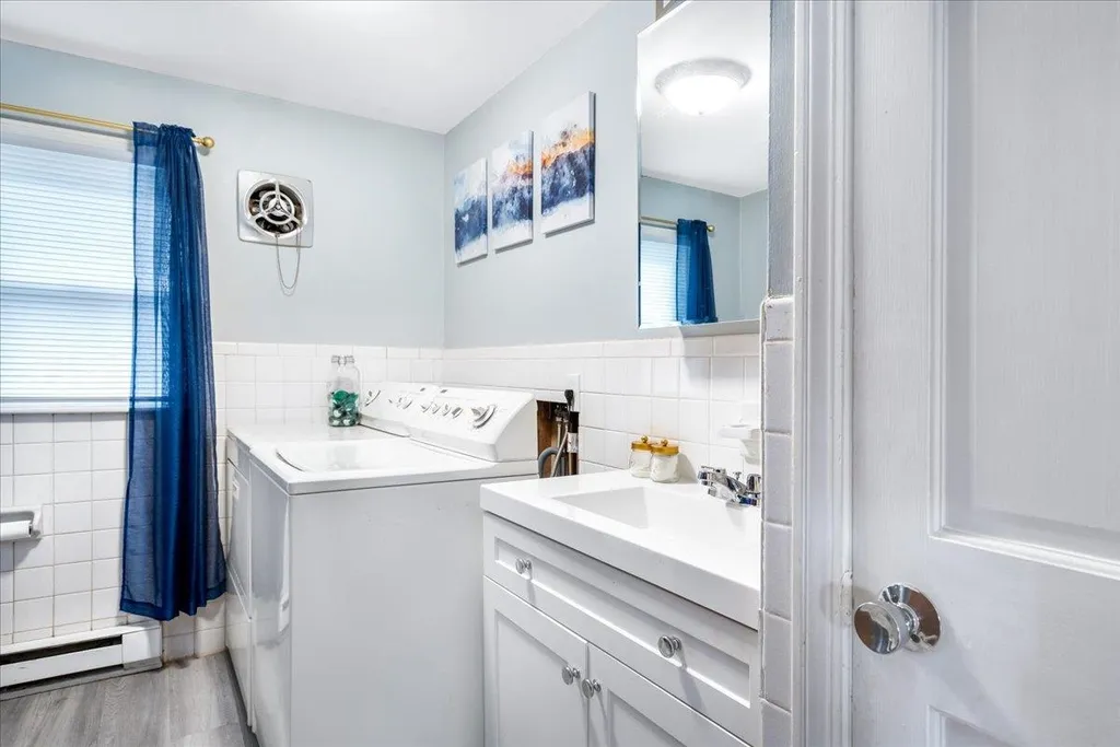 22 Reynolds Avenue Manchester NH 03103