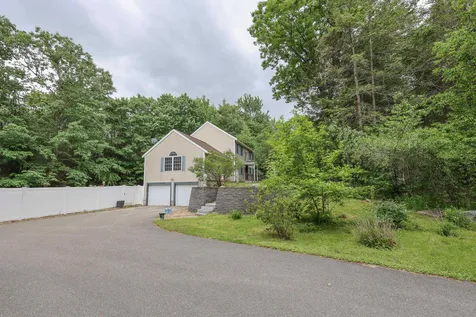 286 Bedford Road New Boston NH 03070