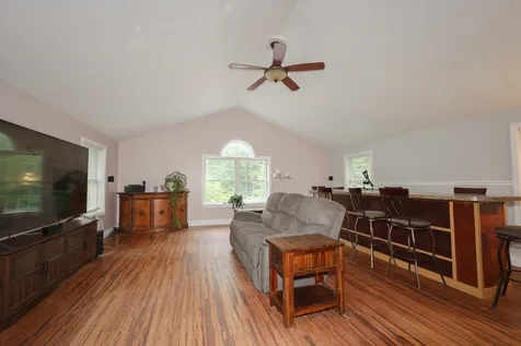 286 Bedford Road New Boston NH 03070